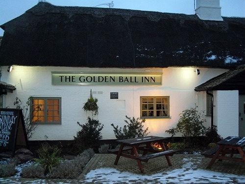 Golden Ball Hotel Elsworth Εξωτερικό φωτογραφία
